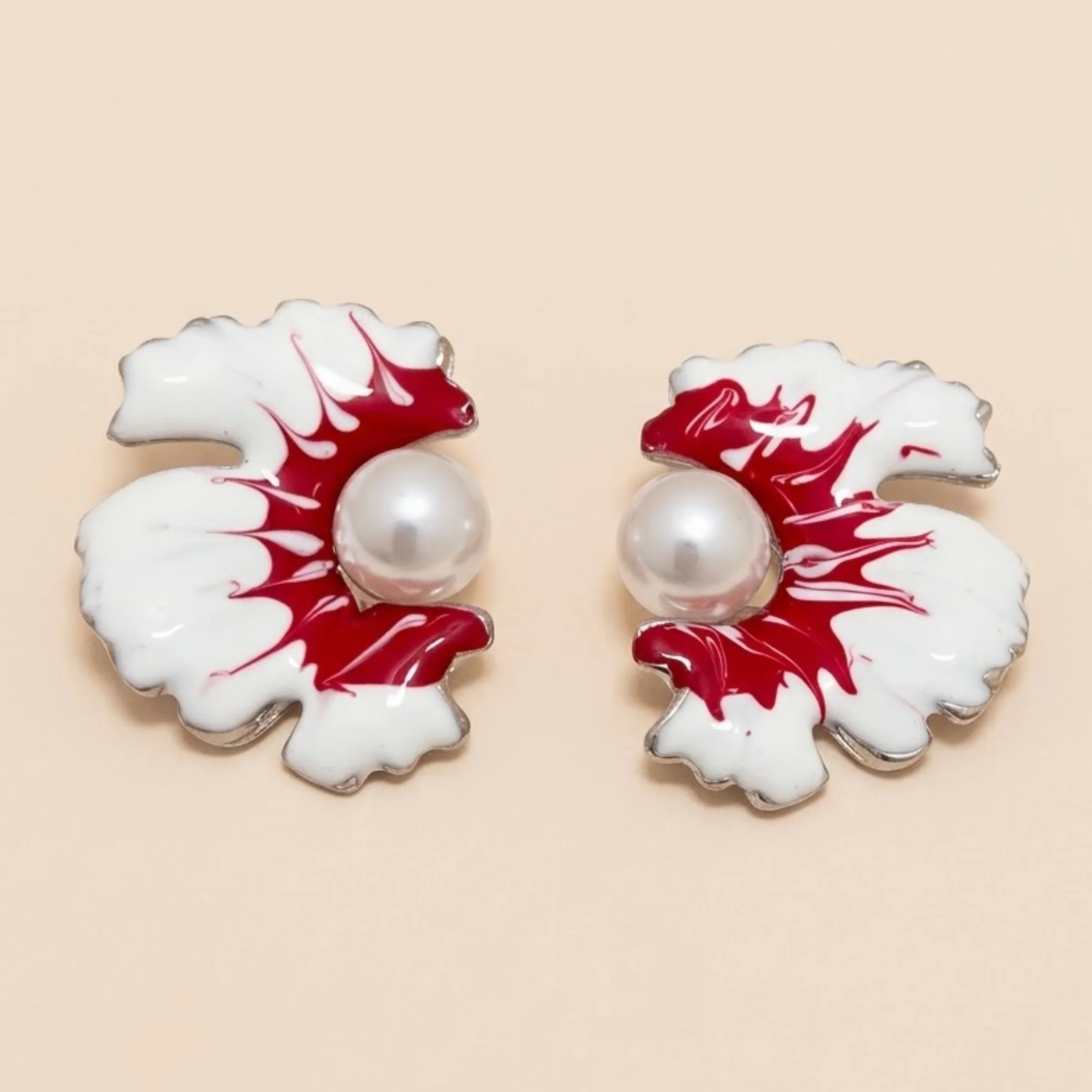 White Petal Sunshine Studs Earring - Image 3